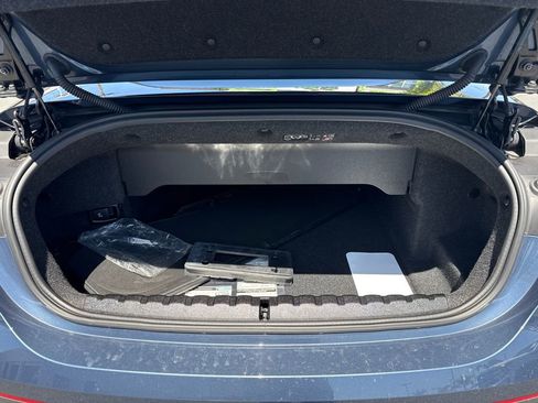 Used 2024 BMW 430i Convertible w/ M Sport Package image 35