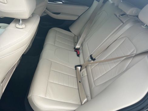 Used 2019 BMW X3 xDrive30i w/ Premium Package image 12