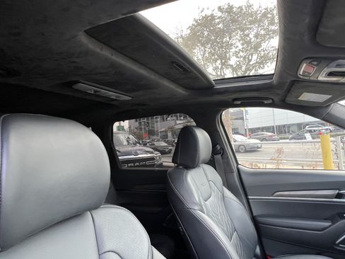 Certified 2025 Kia Telluride SX Prestige X-Line AWD/4WD image 17