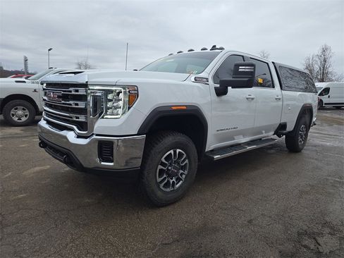 Used 2023 GMC Sierra 2500 SLE w/ Remote Start Package image 9
