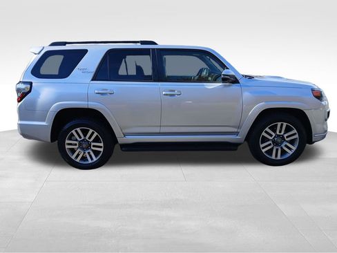 Used 2022 Toyota 4Runner TRD Sport image 6