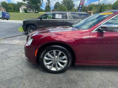 Used 2018 Chrysler 300 Limited w/ Safetytec Plus Group AWD/4WD image 2