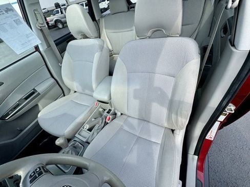 Used 2012 Subaru Forester 2.5X Premium w/ All-Weather Pkg image 12