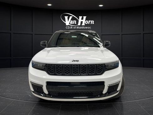 Used 2024 Jeep Grand Cherokee L Summit AWD/4WD image 2