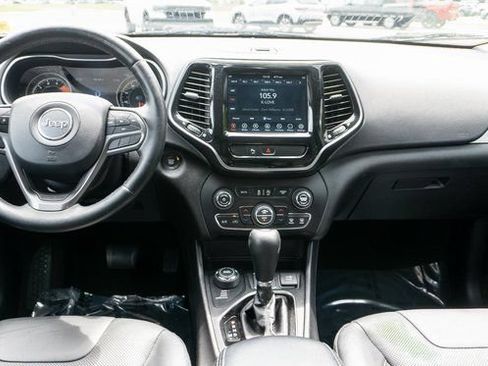 Used 2019 Jeep Cherokee Limited AWD/4WD image 14