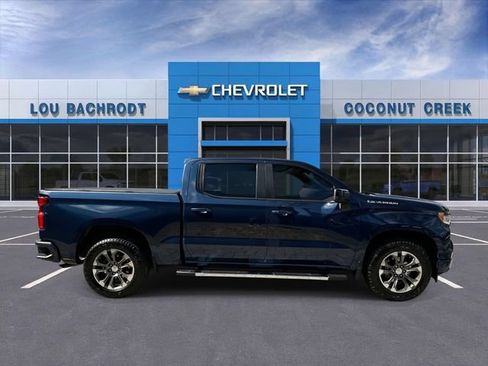 Used 2022 Chevrolet Silverado 1500 RST RWD image 9