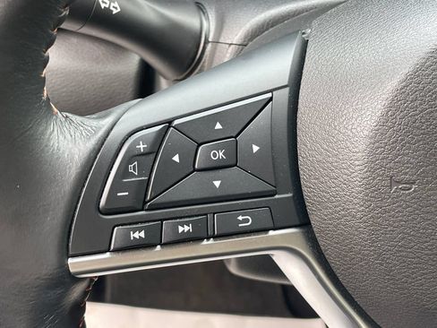 Used 2023 Nissan Sentra SR FWD image 28