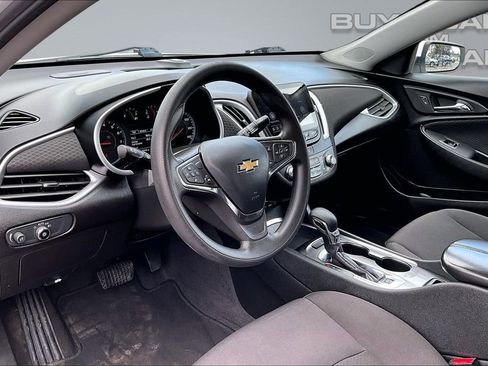 Used 2023 Chevrolet Malibu LT FWD image 14