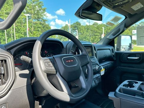 New 2025 GMC Sierra 3500 Pro w/ Convenience Package image 9