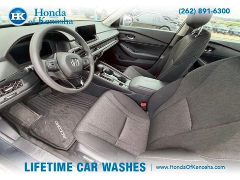 Used 2024 Honda Accord EX image 5