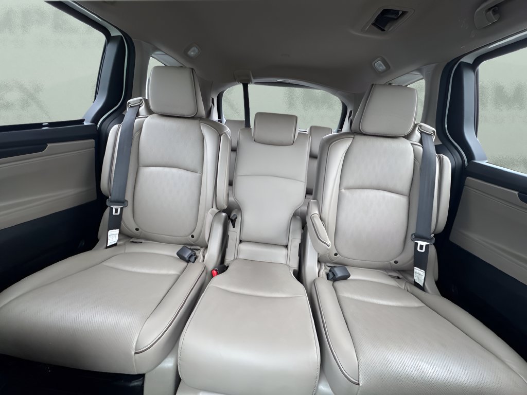 Used 2023 Honda Odyssey Elite image 12