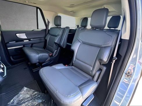 New 2026 Ford Expedition Active image 10