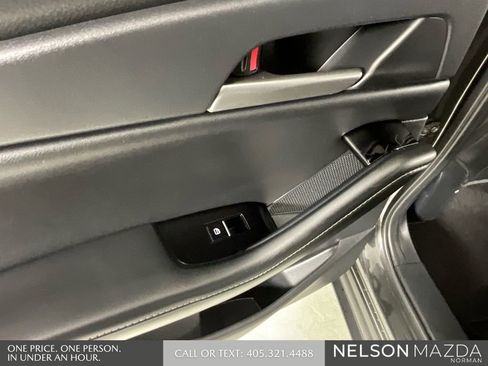 Certified 2025 MAZDA CX-30 AWD 2.5 S w/ Select Sport Pkg image 19