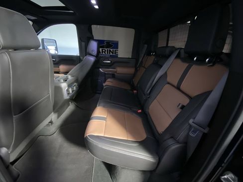 Used 2021 Chevrolet Silverado 2500 High Country AWD/4WD image 32