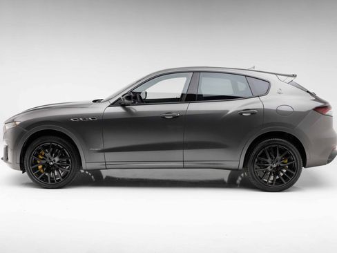Used 2021 Maserati Levante S GranSport AWD/4WD image 13