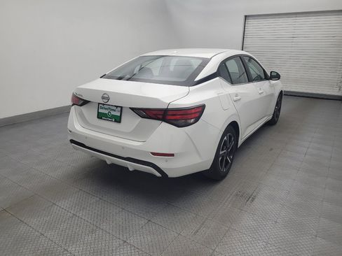 Used 2025 Nissan Sentra SV FWD image 9