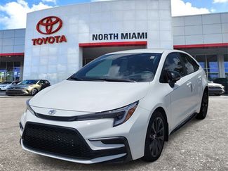 Used 2025 Toyota Corolla SE video 2