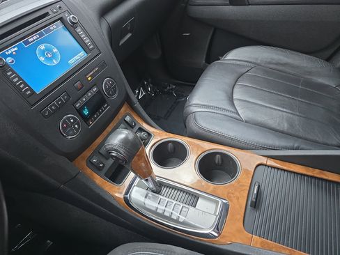 Used 2012 Buick Enclave Leather FWD image 25