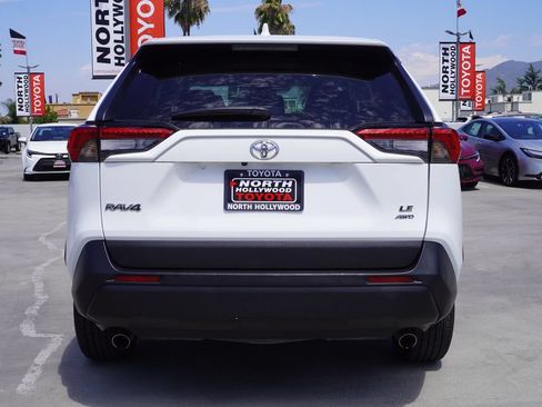 Certified 2022 Toyota RAV4 LE w/ Carpet Mat Package (TMS) AWD/4WD image 6