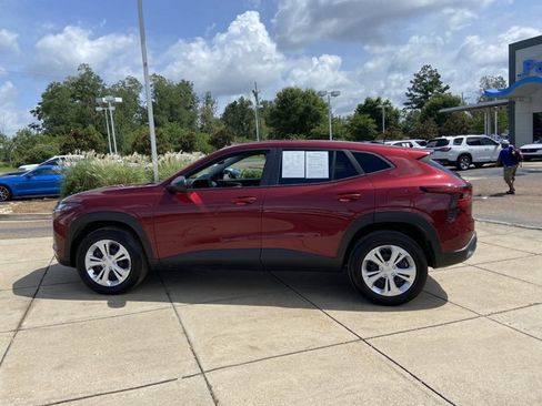 Used 2024 Chevrolet Trax LS FWD image 7