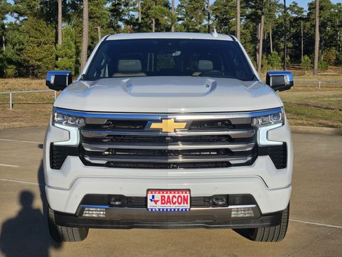 New 2026 Chevrolet Silverado 1500 High Country image 2