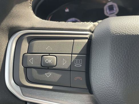 New 2026 Jeep Grand Wagoneer 4WD image 25