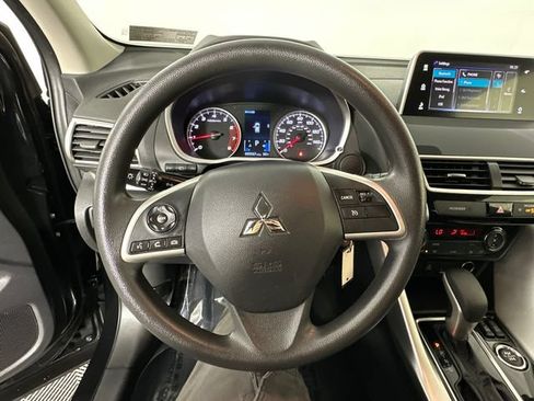 Used 2020 Mitsubishi Eclipse Cross LE AWD/4WD image 11