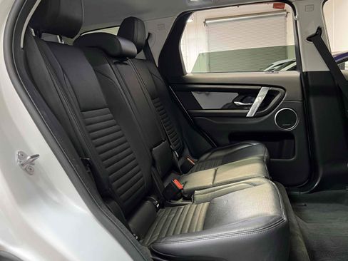 Used 2021 Land Rover Discovery Sport SE image 38