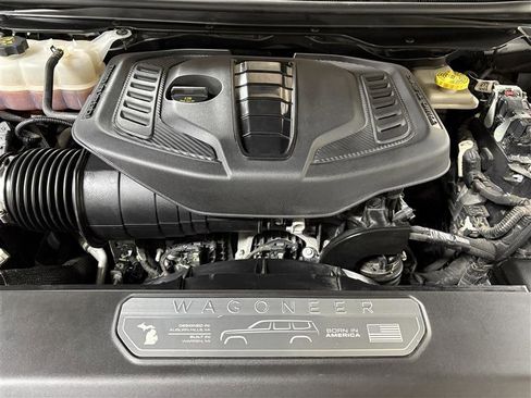 Used 2024 Jeep Wagoneer Series II w/ Flexible Seating Group AWD/4WD image 20