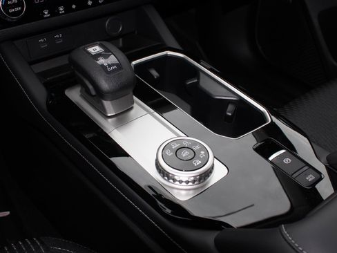 New 2026 Mitsubishi Outlander ES image 14