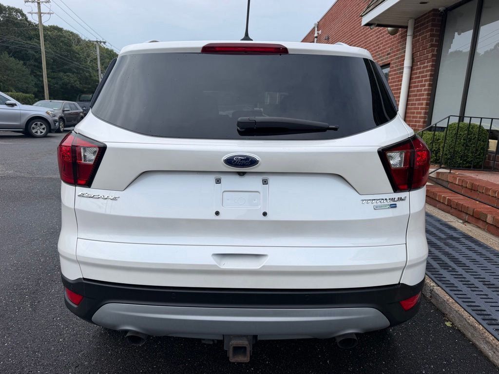 Certified 2019 Ford Escape Titanium AWD/4WD image 2