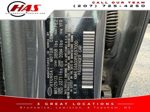 Used 2023 Hyundai Elantra SEL w/ Convenience Package image 16