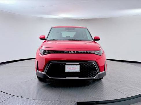 Used 2023 Kia Soul LX w/ Option Group 015 FWD image 12