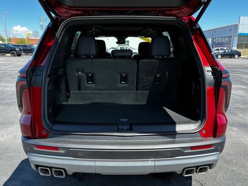 New 2026 Chevrolet Traverse Z71 w/ Driver Confidence Package AWD/4WD image 39