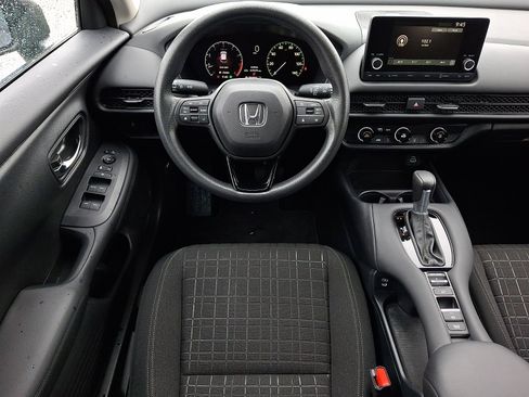 Used 2024 Honda HR-V LX image 11