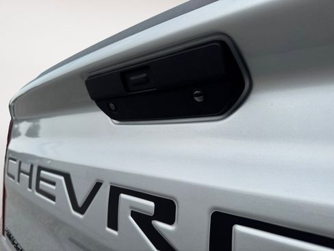 Used 2021 Chevrolet Silverado 1500 LT Trail Boss w/ Bed Protection Package AWD/4WD image 6