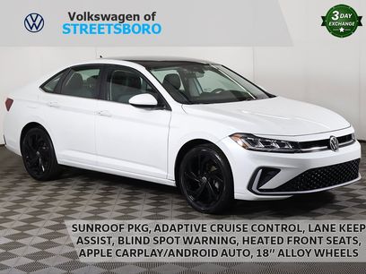 Certified 2025 Volkswagen Jetta SE