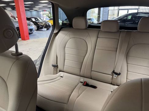 Used 2020 Mercedes-Benz GLC 300 image 38