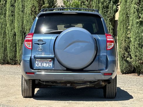 Used 2011 Toyota RAV4 4WD w/ Base L4 Extra Value Pkg image 5