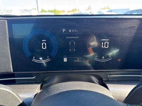 Used 2024 Hyundai Kona SEL AWD/4WD image 39