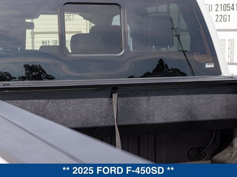 Used 2025 Ford F450 Platinum w/ Platinum Plus Package AWD/4WD image 38