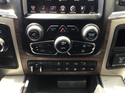 Used 2015 RAM 3500 Laramie w/ Cold Weather Group AWD/4WD image 18