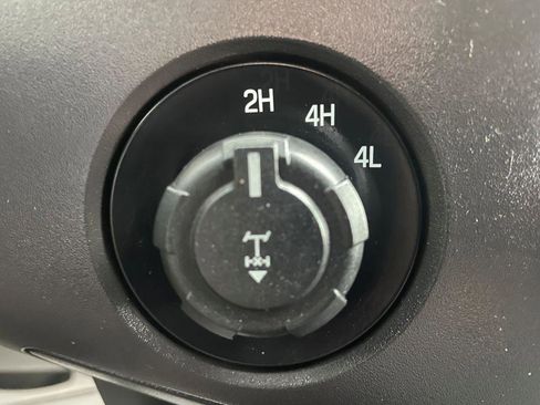 Used 2015 Ford F250 XL w/ Power Equipment Group AWD/4WD image 20