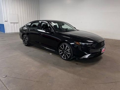 Certified 2025 Honda Accord Touring image 1