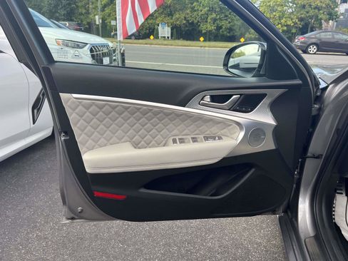 Used 2022 Genesis G70 3.3T w/ Sport Prestige Package image 14