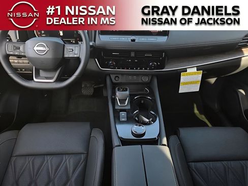 New 2026 Nissan Rogue Platinum w/ Platinum Premium Package AWD/4WD image 5