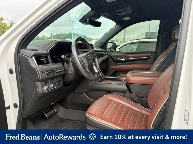 Used 2023 GMC Yukon XL Denali Ultimate AWD/4WD image 23
