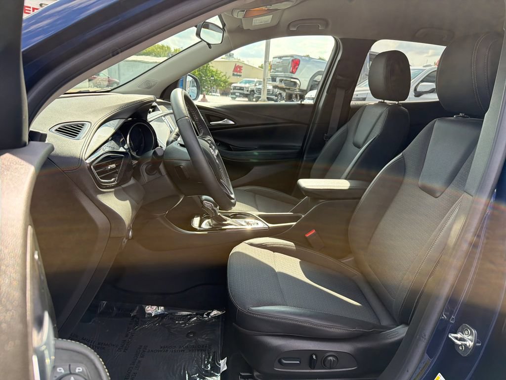 Used 2023 Buick Encore GX Preferred w/ Cold Weather Comfort Package FWD image 10