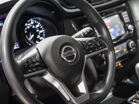 Used 2018 Nissan Rogue S FWD image 20