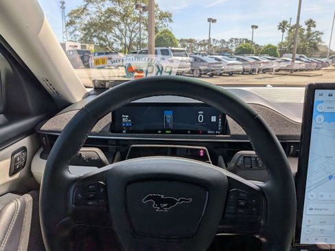 Used 2023 Ford Mustang Mach-E Premium RWD image 31